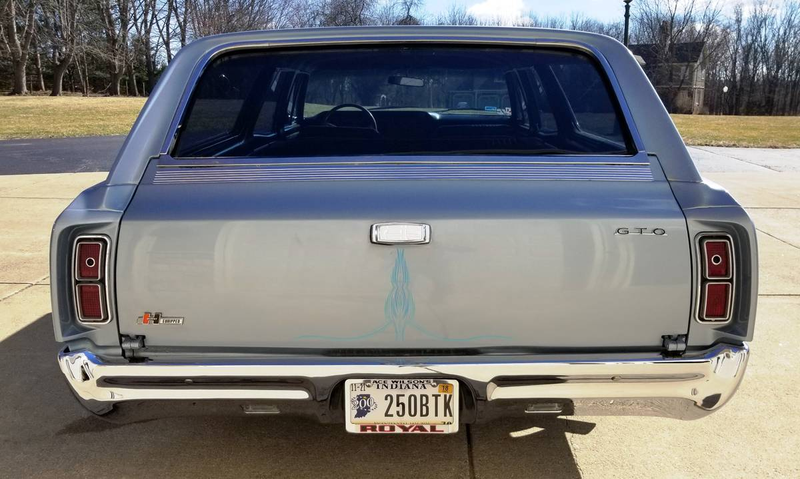Illustration for article titled At $29,500, Could This 1967 Pontiac Tempest Safari “GTO” Let You Make it While You Fake it?
